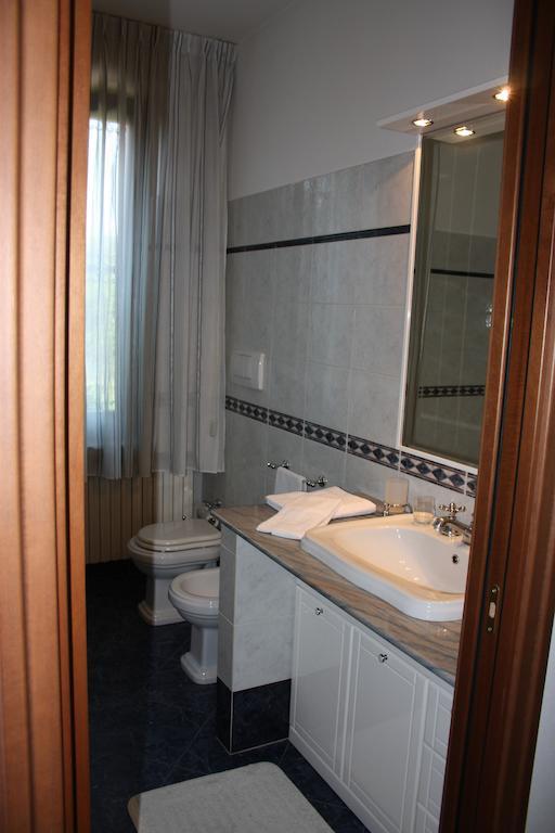 Ferienwohnung La Ca' Nova Lurago dʼErba Zimmer foto